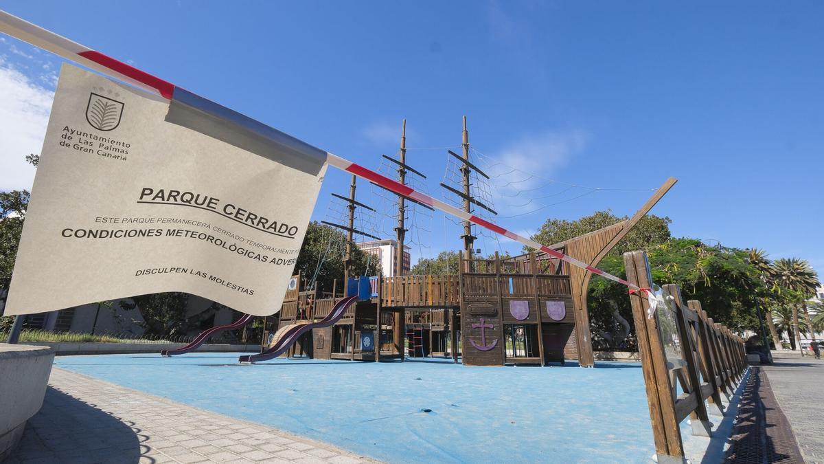 Las Palmas de Gran Canaria cierra los parques infantiles por la borrasca Claudia
