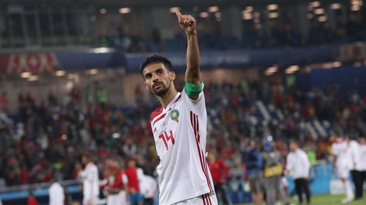Mbark Boussoufa, el capitán de Marruecos, agradece el apoyo recibido tras el partido frente a España.