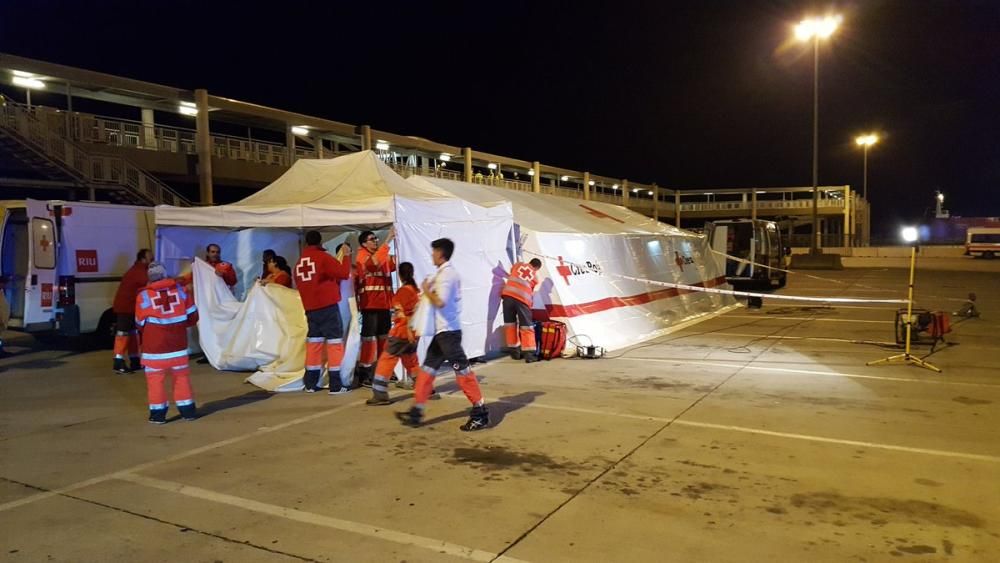 Un incendio obliga a desviar un ferry de la ruta Marsella-Argel a Alcúdia