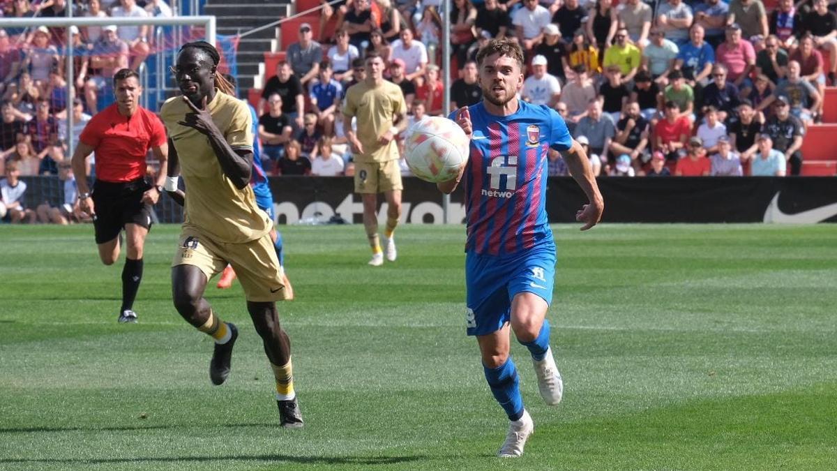 El Eldense dejó escapar una ventaja de dos goles ante el Barça B