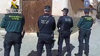 Detenidos por okupar la casa de su vecina en Mula cuando ella se fue de viaje