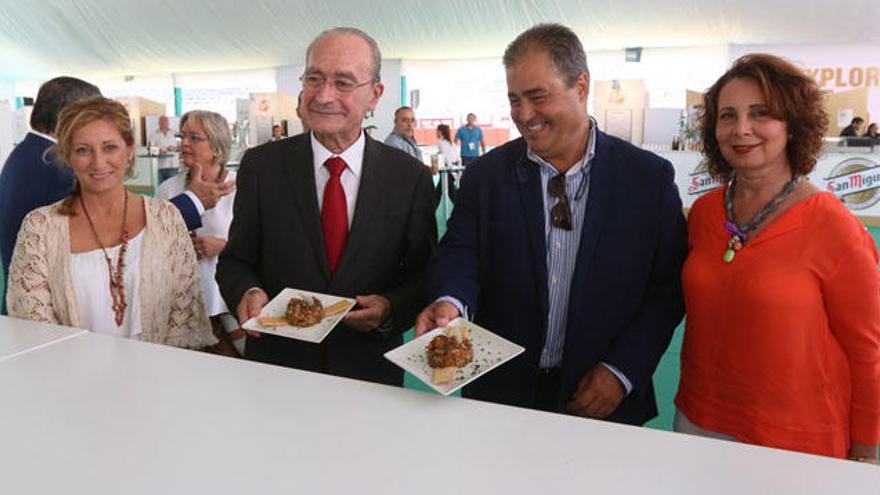 La quinta edición de la Feria de la Tapa se inauguró ayer en La Malagueta.