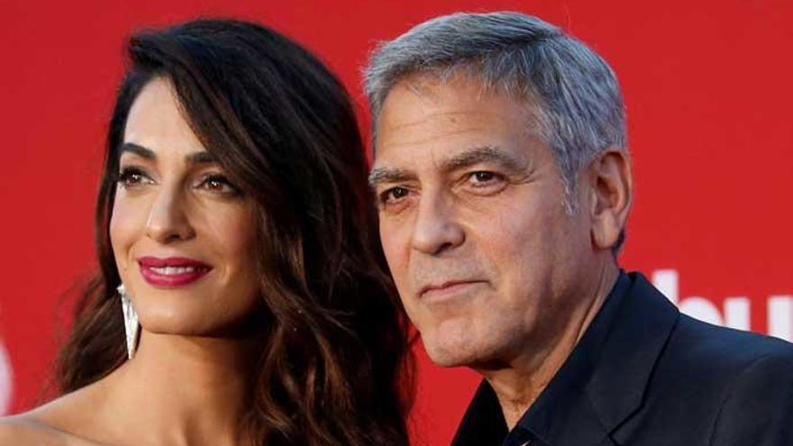 George y Amal Clooney donan 500.000 dólares para el control de las armas