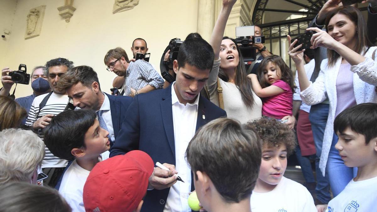 Recibimiento oficial de Carlos Alcaraz tras su victoria en Madrid