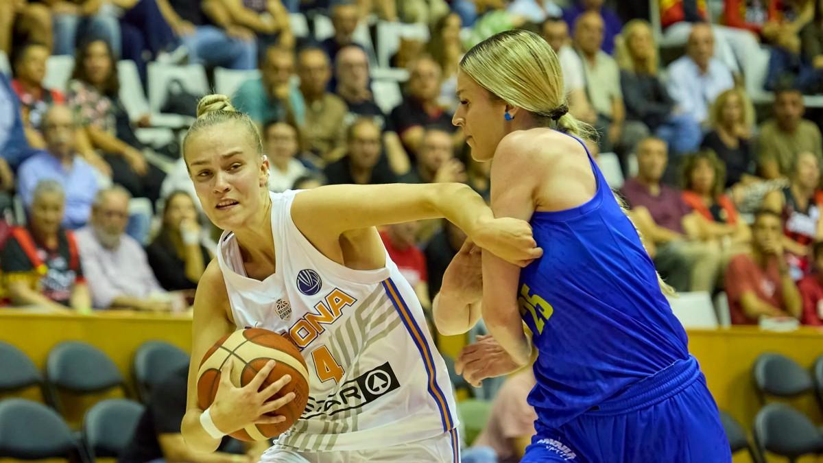 El Uni Girona arrancó su andadura europea con una plácida victoria ante el Gdynia