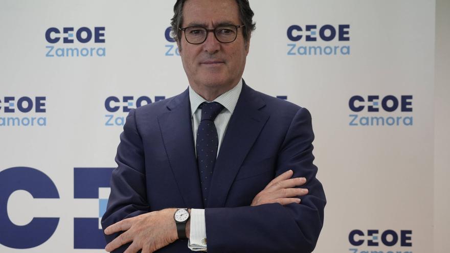 Antonio Garamendi, presidente de la CEOE: &quot;Hay que eliminar la hiperregulación y dejar de poner trabas a las empresas&quot;