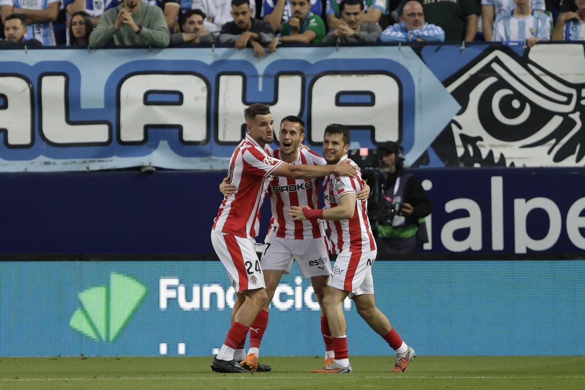 Imágenes del encuentro entre el Málaga y el Sporting