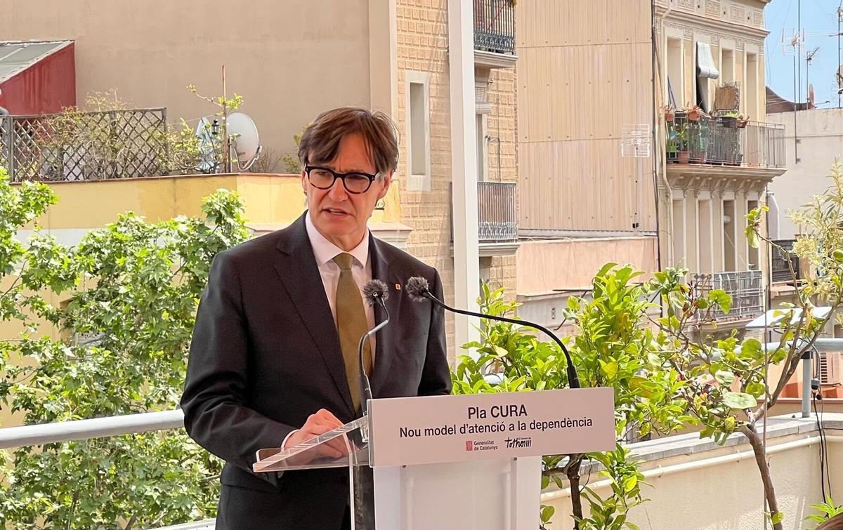 El president de la Generalitat, Salvador Illa, en un acte a la residència i centre de dia Gent Gran de Gràcia de Barcelona