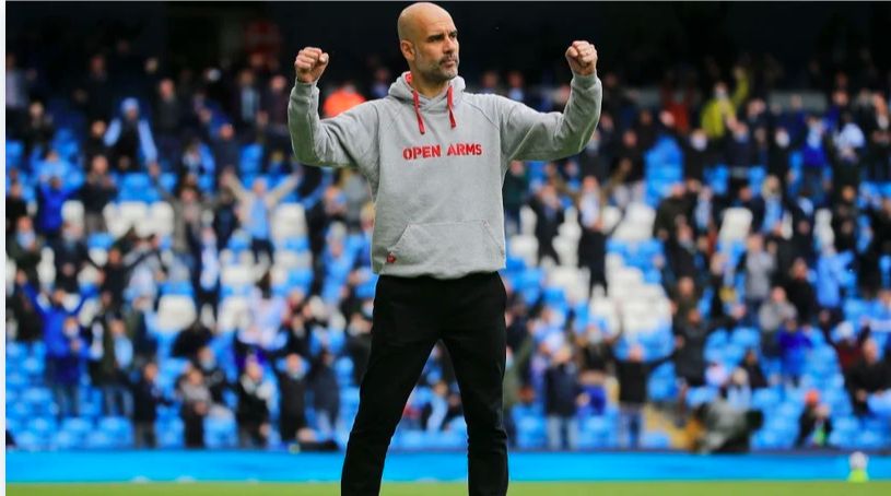 Guardiola celebra el triunfo sobre el Everton en la Premier.