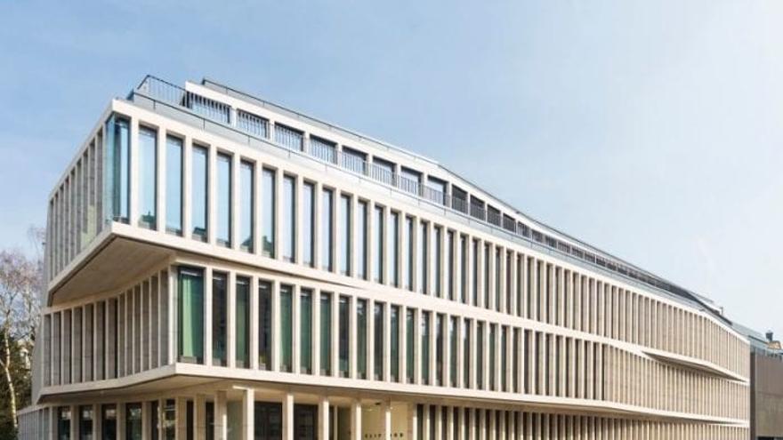 Amancio Ortega compra a Mapfre y al fondo Manova un edificio de oficinas en Luxemburgo