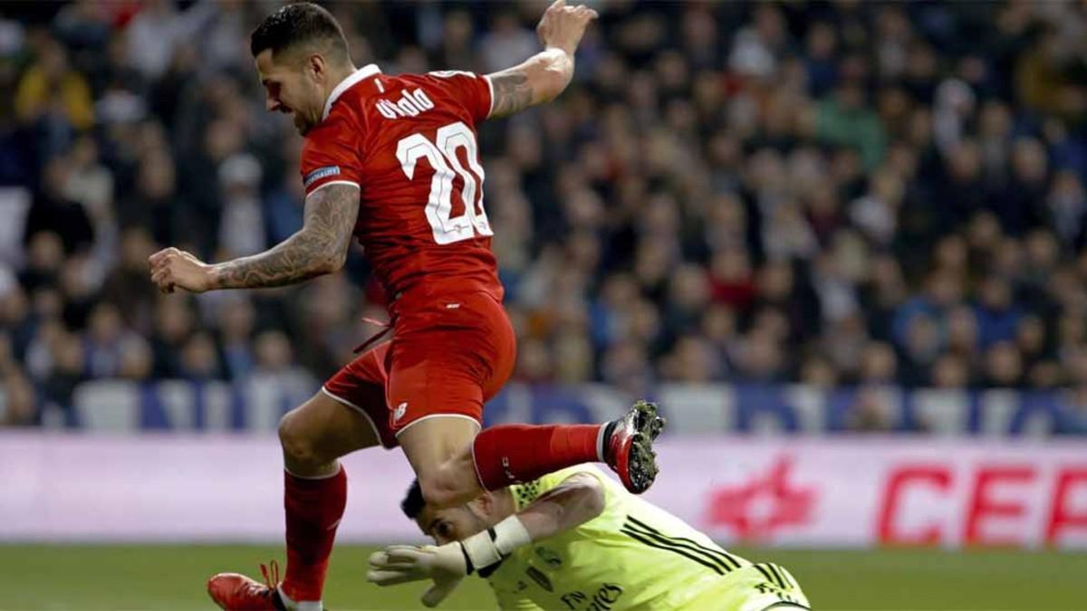 Vitolo, en una acción del Real Madrid-Sevilla de este miércoles en el Bernabéu