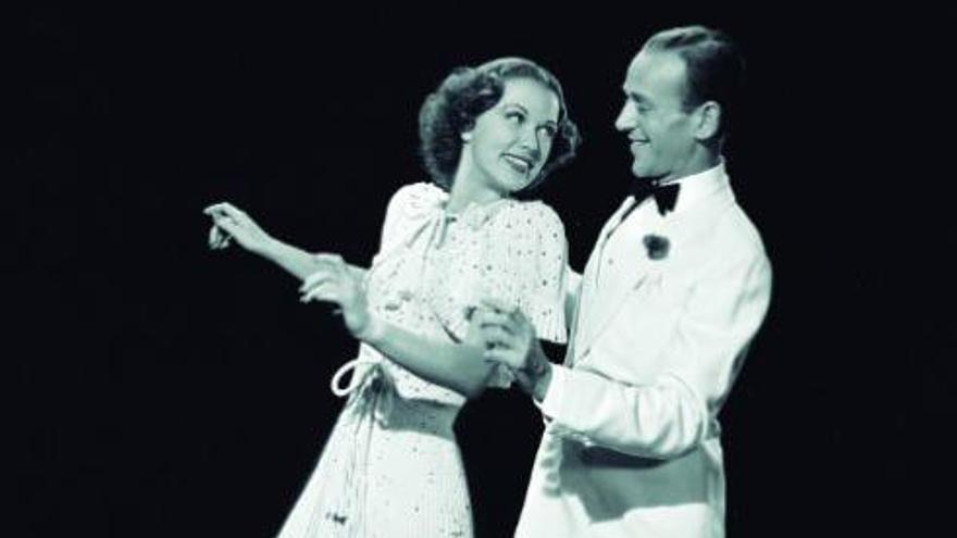 Eleanor Powell y Fred Astaire en una coreografía de 1940.