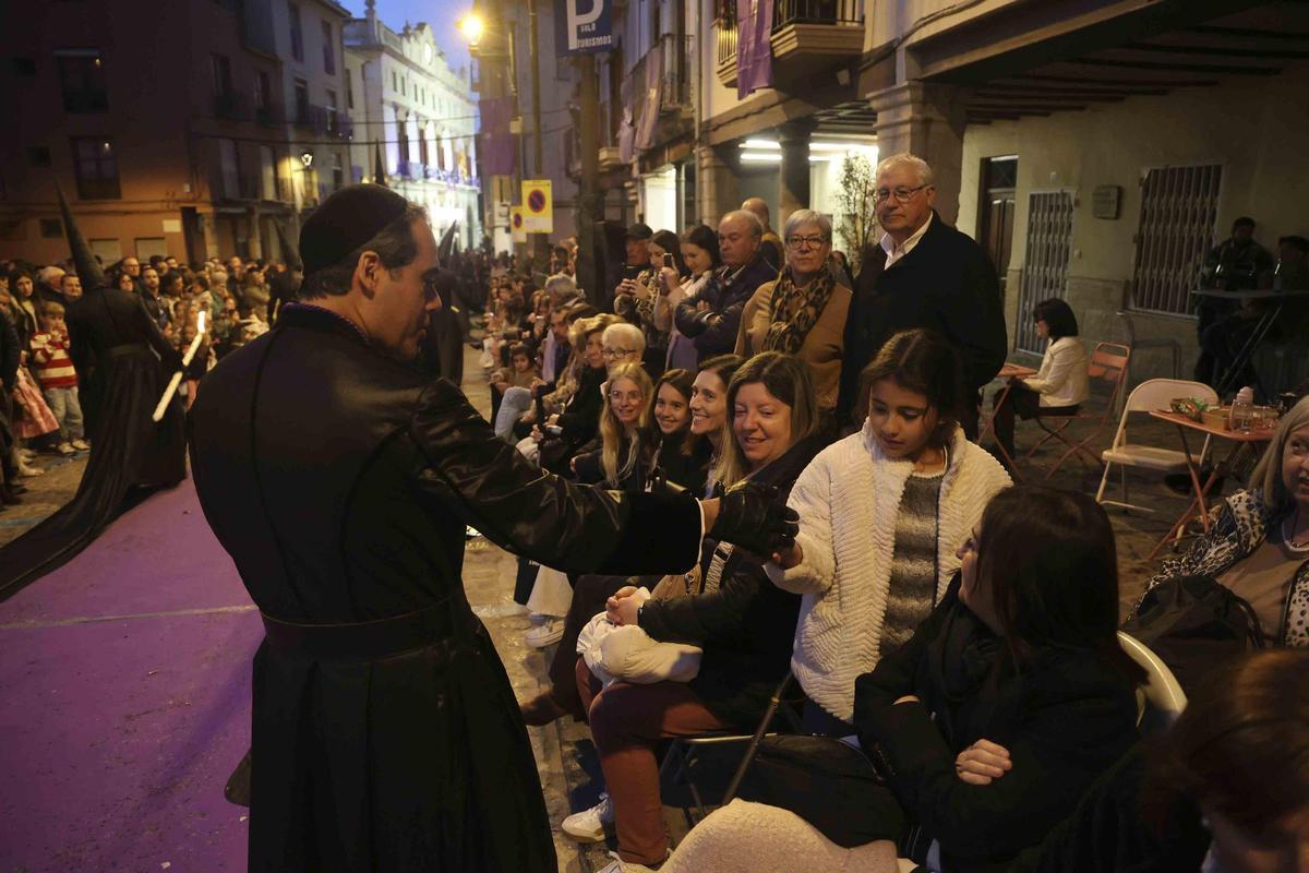 Las imágenes que dejó la Procesión de Viernes Santo en Sagunt