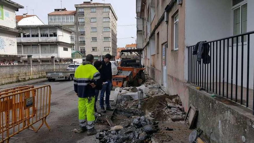 Nicolás González Casares supervisó el comienzo de los trabajos.