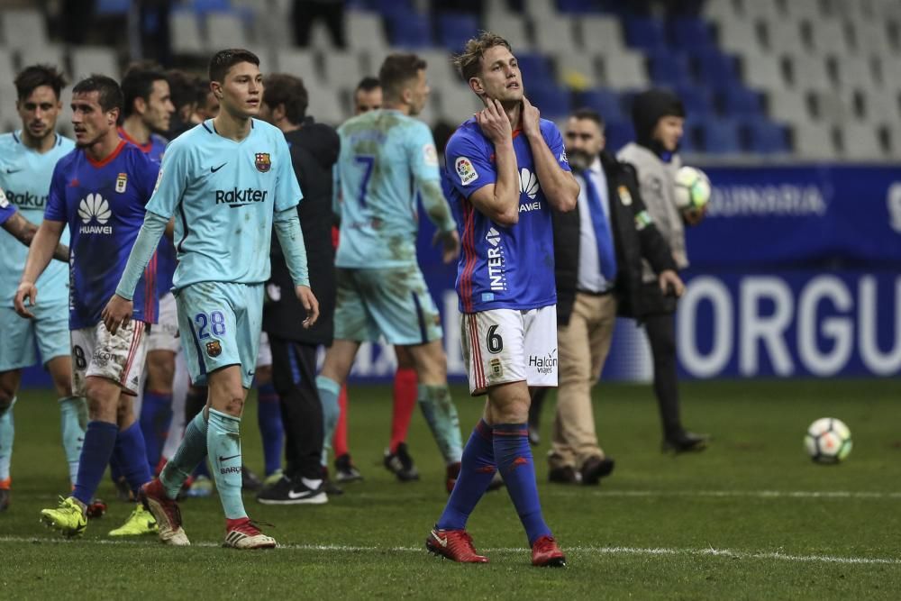 El partido entre el Real Oviedo y el Barcelona B, en imágenes