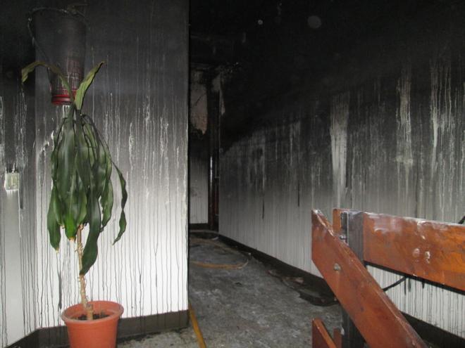 Una niña y su abuela, rescatadas de un incendio grave en Culleredo