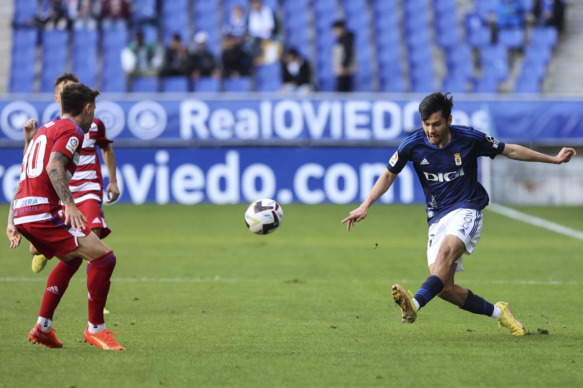 En imágenes: así fue el encuentro entre Real Oviedo y Granada en el Tartiere