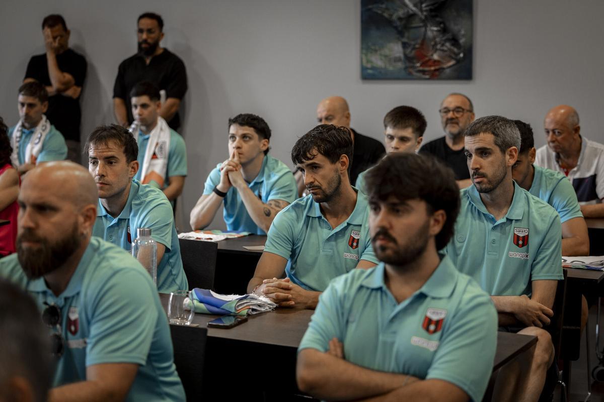 PRESENTACION DE UN NUEVO FICHAJE Y DE LA TEMPORADA DEL WANAPIX ZARAGOZA