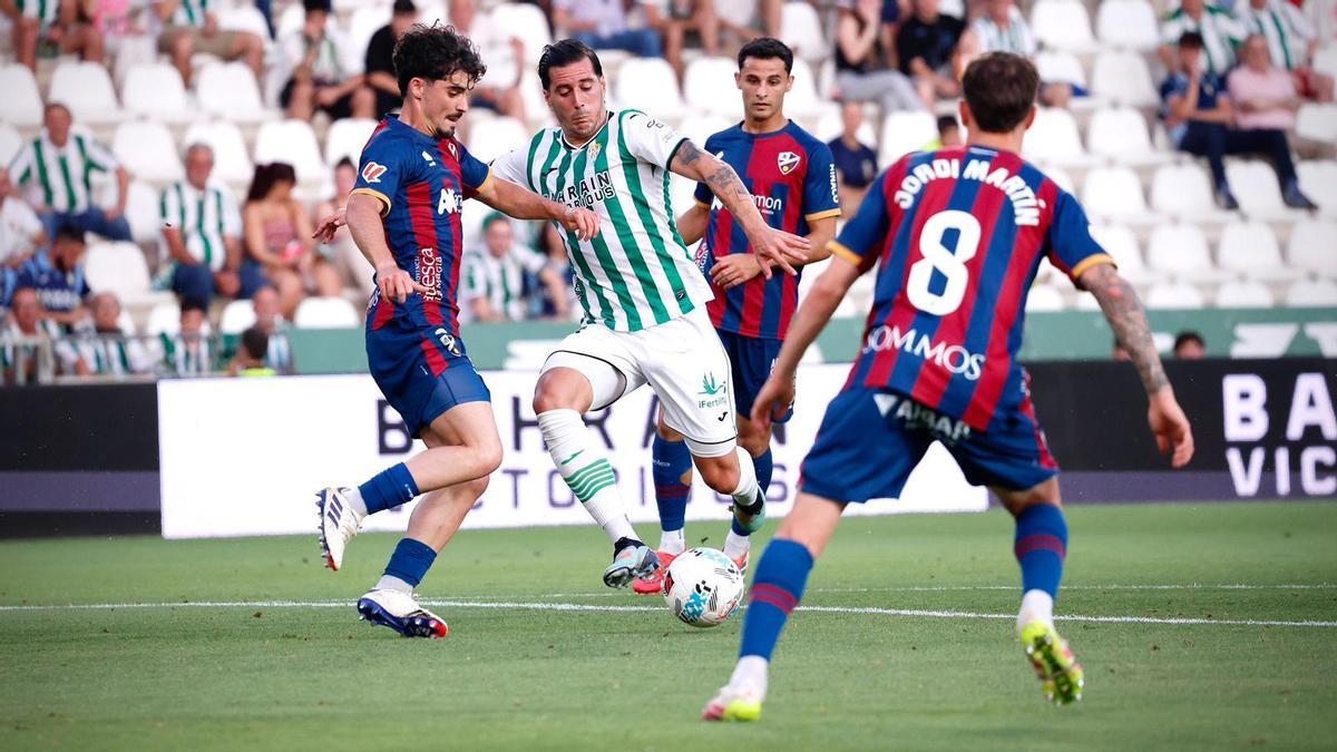 Córdoba CF-Huesca | Las imágenes del partido de LaLiga Hypermotion