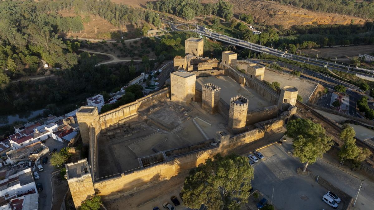 Vista aérea del castillo de Alcalá de Guadaira