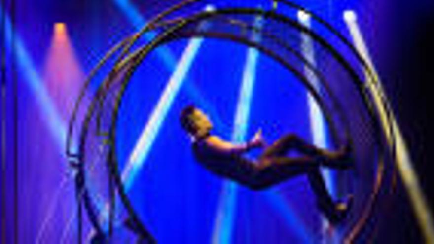 La roda de la mort i el pal aeri, les novetats del Festival del Circ