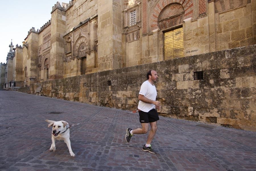 Coronavirus en Córdoba: numerosos cordobeses salen a pasear y a correr desde primera hora