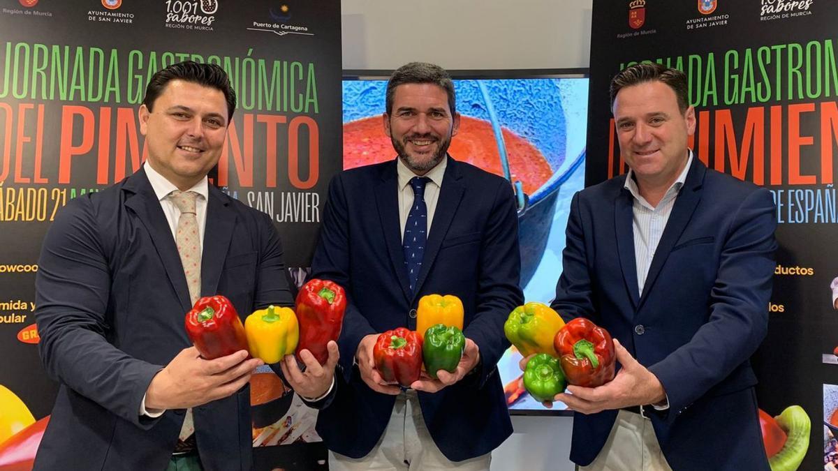 Un momento de la presentación de las jornadas gastronómicas del pimiento, ayer. | CARM