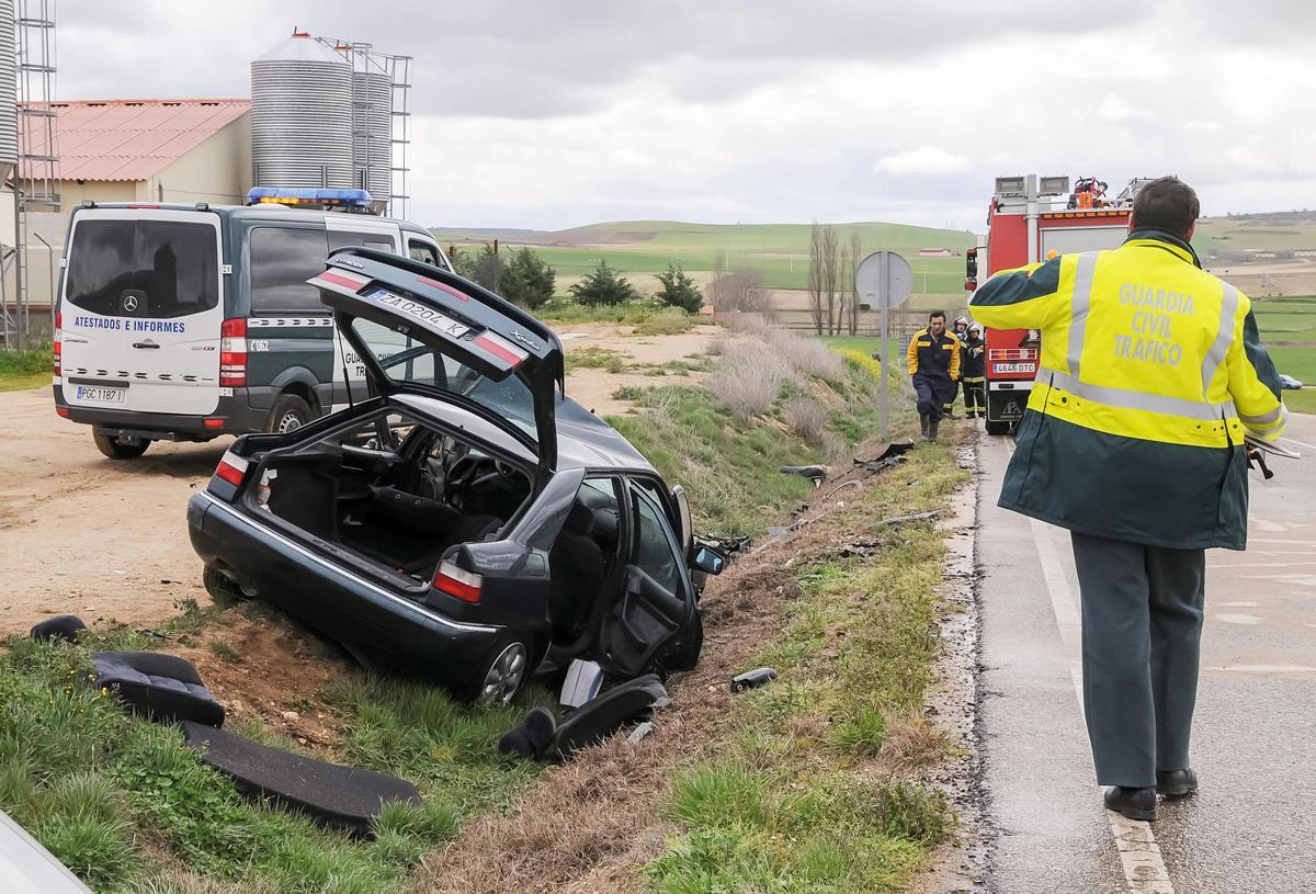 Las distracciones y el exceso de velocidad están presentes en tres de cada cuatro salidas de vía mortales