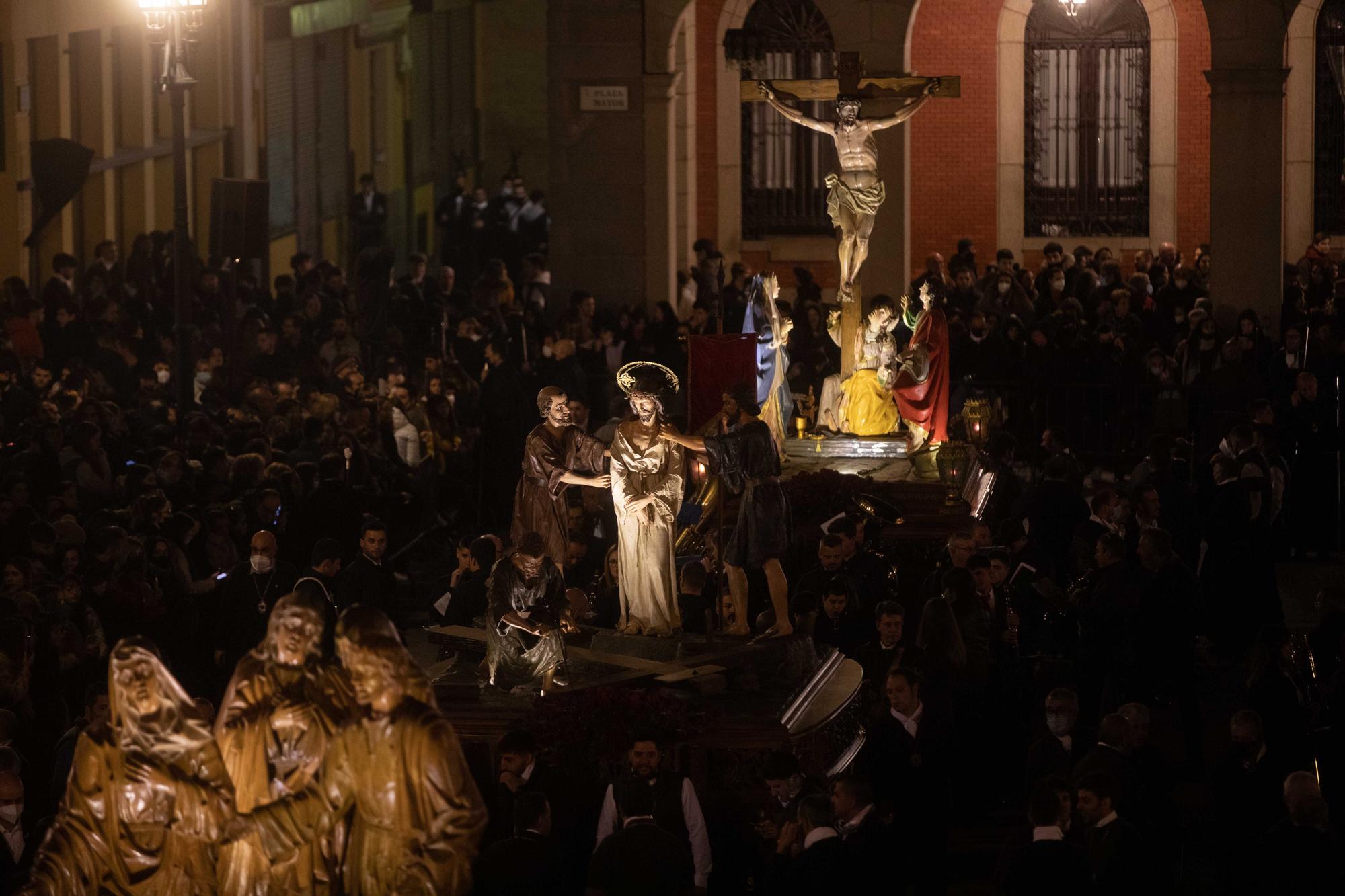 GALERÍA | Las mejores imágenes de la histórica salida de la Cofradía de Jesús Nazareno