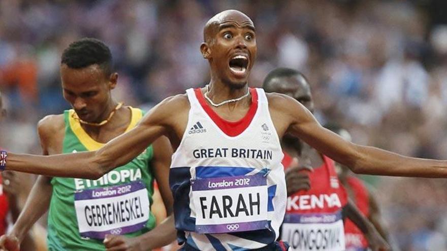 Mo Farah celebra el oro olímpico en los 5.000