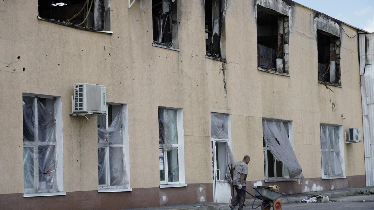 Edificio dañado en la región de Belgorod, Rusia.