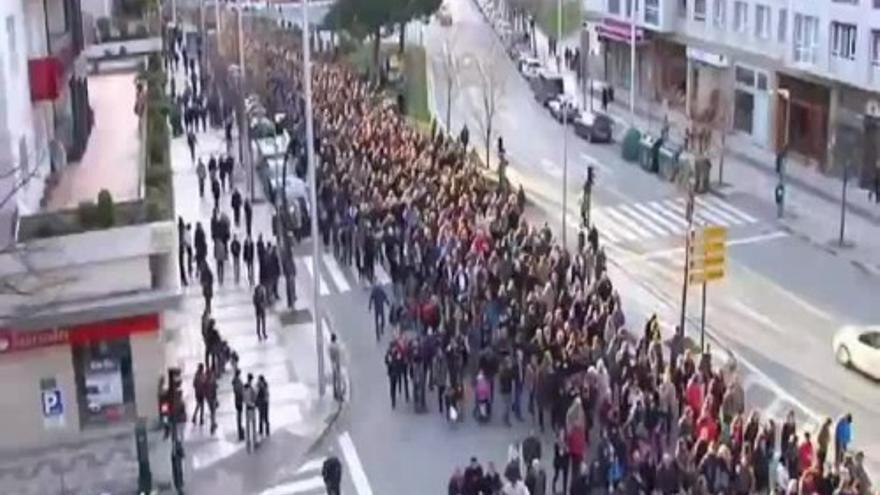 Miles de personas protestan en Pamplona contra la corrupción