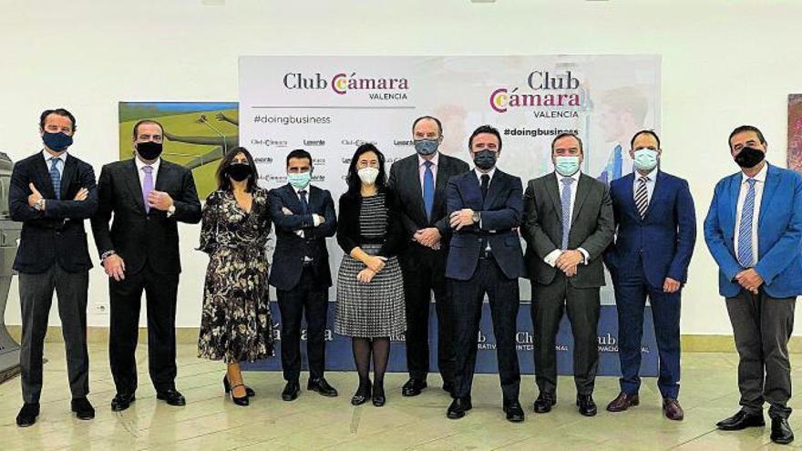 Los participantes en el ‘Encuentro Club Cámara Valencia-Levante-EMV’ del pasado viernes, celebrado en el Club Diario Levante. | FERNANDO BUSTAMANTE