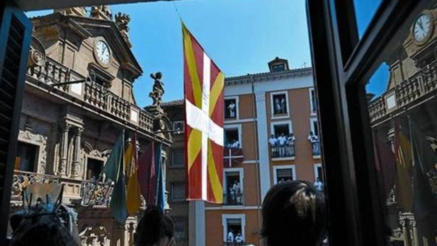 Seis detenidos en Pamplona por la &#039;ikurriña&#039; que retrasó el chupinazo de los Sanfermines