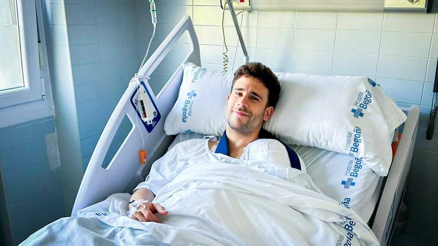 Jimmy, operado del hombro por el doctor que despidió el Sporting