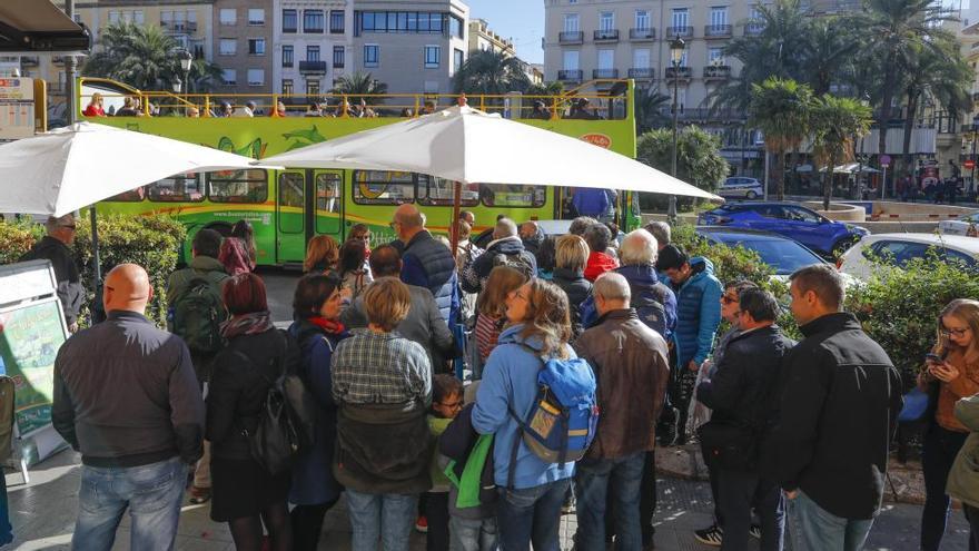 La economía valenciana será la que más se desacelere en 2017 junto a la catalana