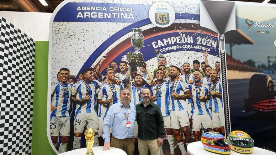 Viajes desde Siero a todo el mundo y para la selección de fútbol de Argentina: estas son las agencias que operan desde el concejo y se promocionan en Fitur