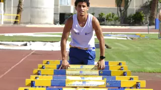 Zakaria Loumani, el campeón de atletismo que llegó a bordo de una patera: "Estoy luchando para conseguir los papeles y un trabajo"