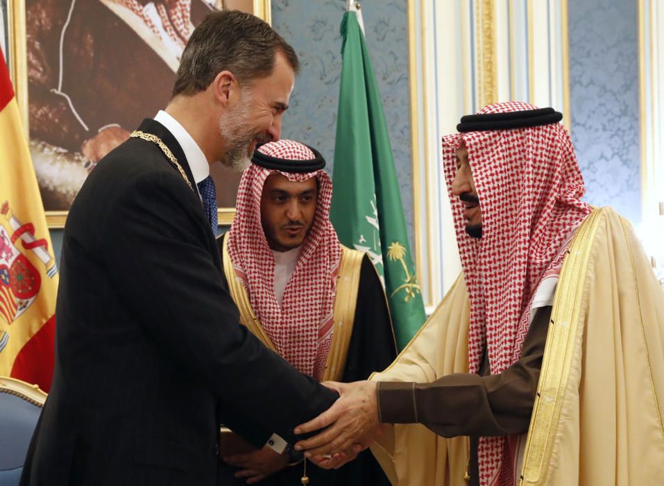 Felipe VI, condecorado en Arabia Saudí