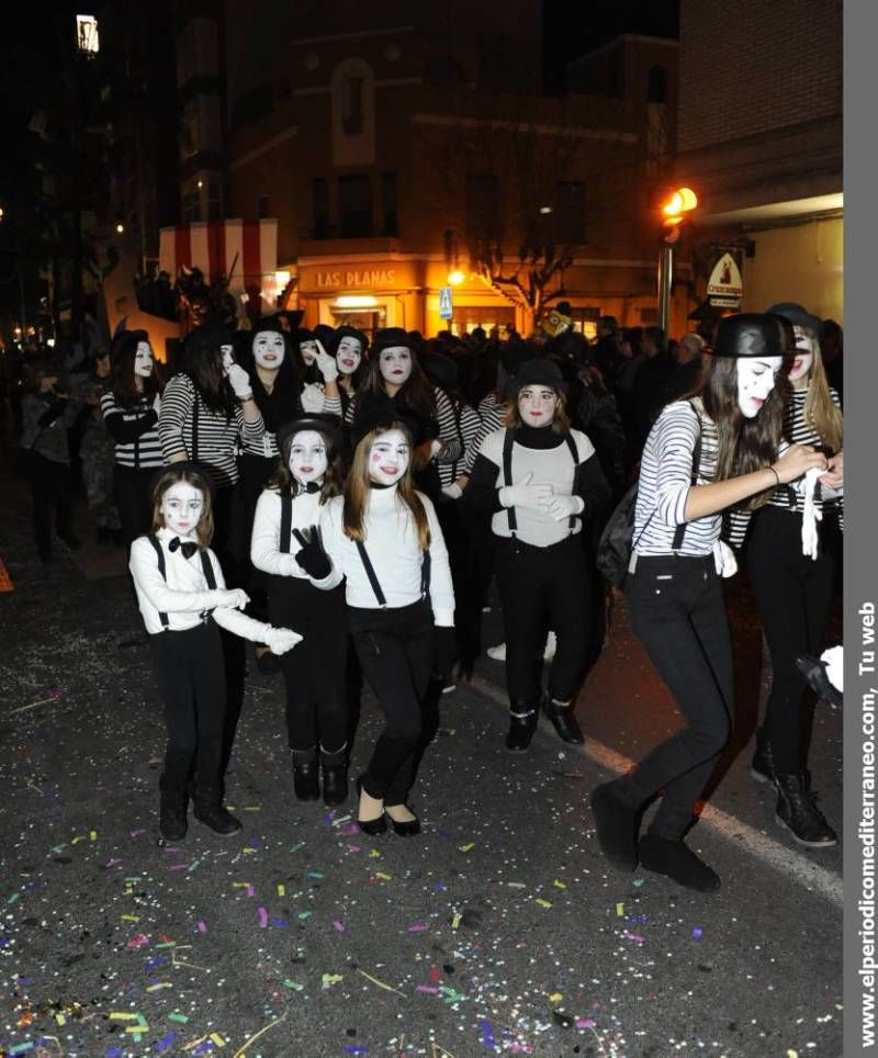 GALERÍA DE FOTOS - Fiesta de Carnaval en el Grao de Castellón