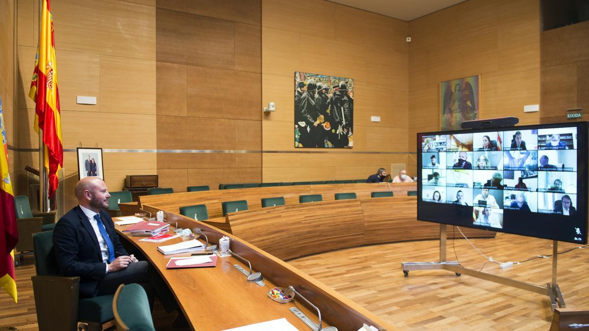 El presidente de la Diputación de València, Toni Gaspar, en el pleno de hoy.