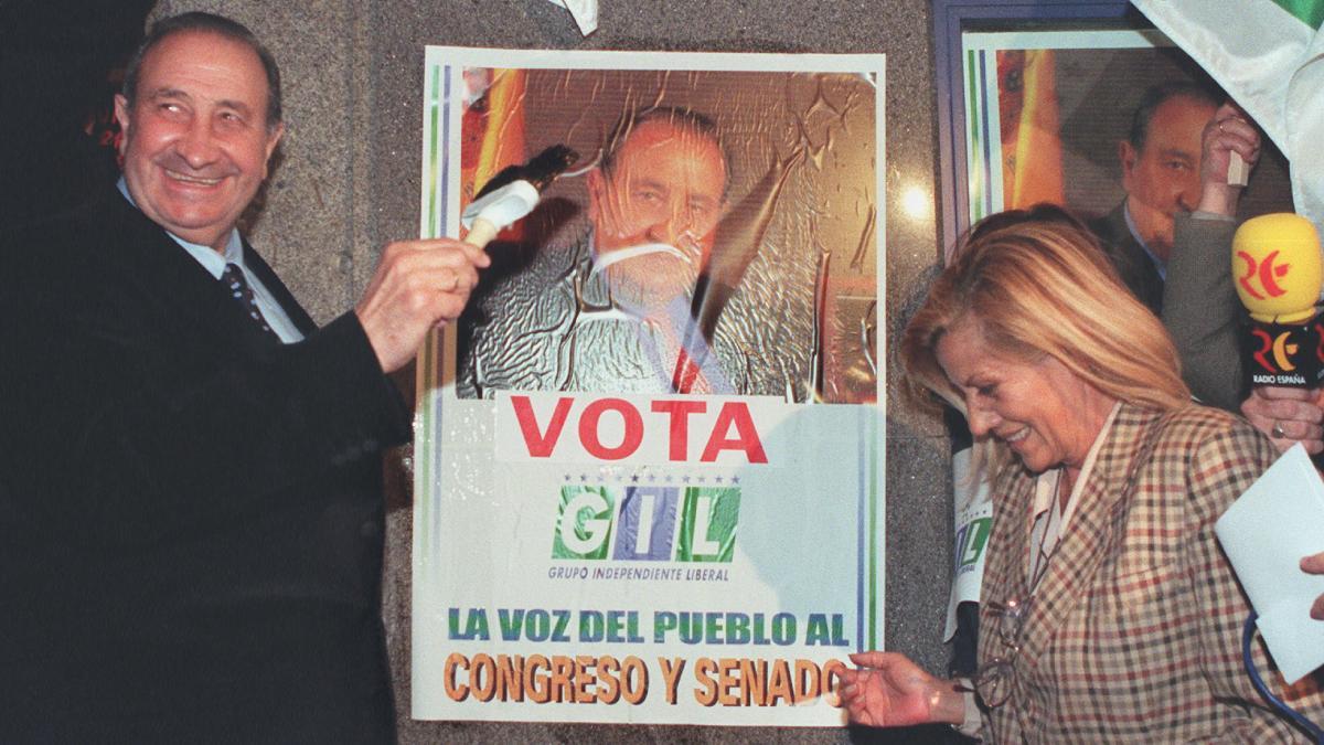 Gil también entró en el mundo de la política como alcalde de Marbella