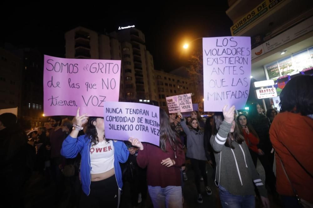 Miles de mujeres se manifiestan en Palma por el 8M