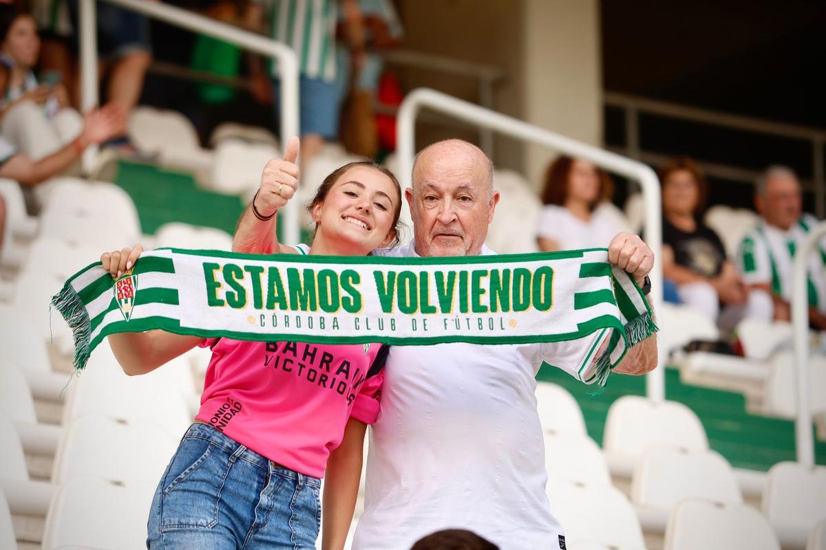 Córdoba CF-Huesca | Las imágenes de la afición en El Arcángel