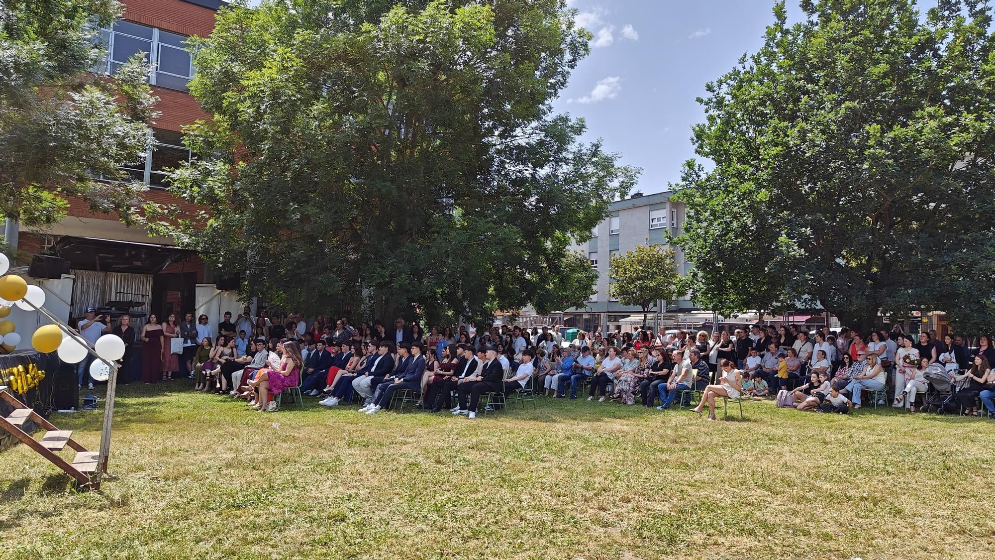 En imágenes: graduación el IES César Rodríguez de Grado