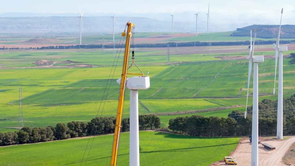 Renovació dels antics molins del parc eòlic Montes de Cierzo, de Statkraft, a partir d’un model per fomentar l’avaluació, el reciclatge i la reutilització dels materials substituïts.