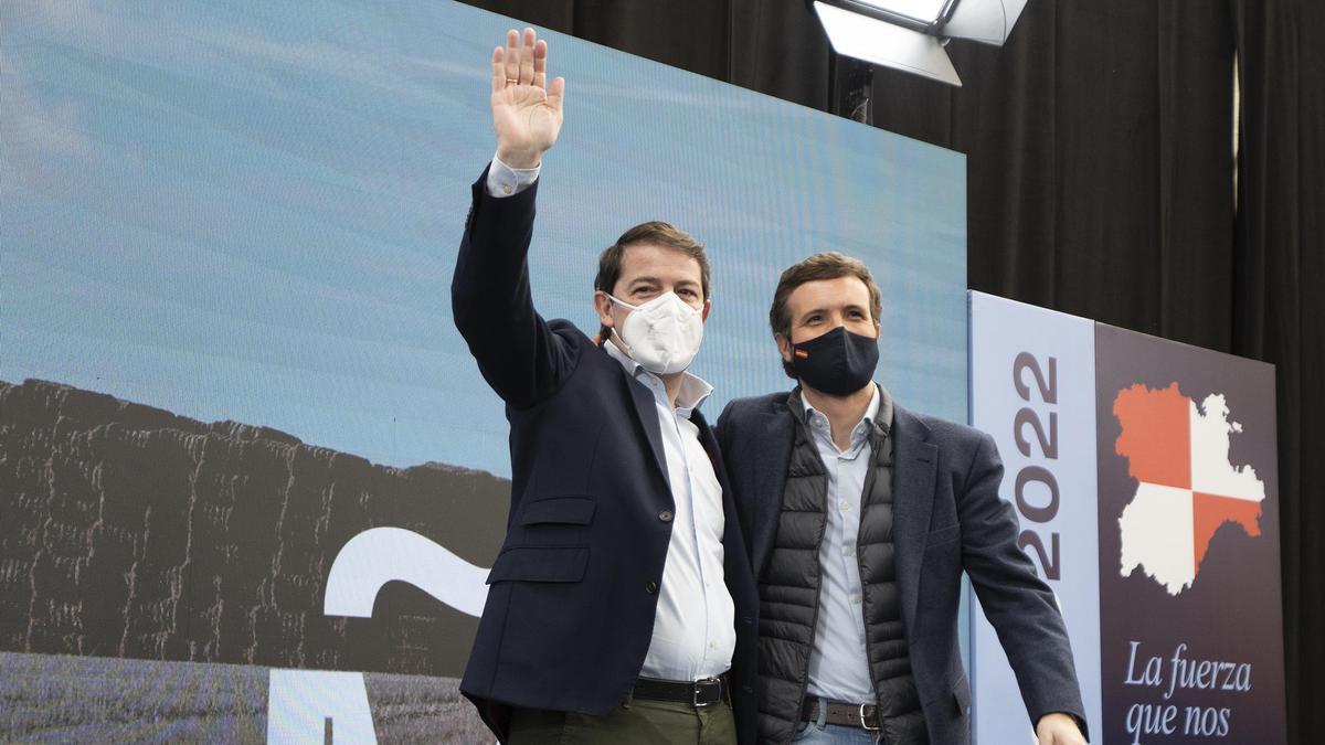 Pablo Casado se distancia de Vox para negociar un gobierno en Castilla y León