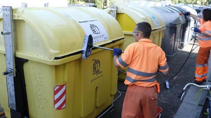 Los contenedores desaparecerán de la Ribera y estarán en un local