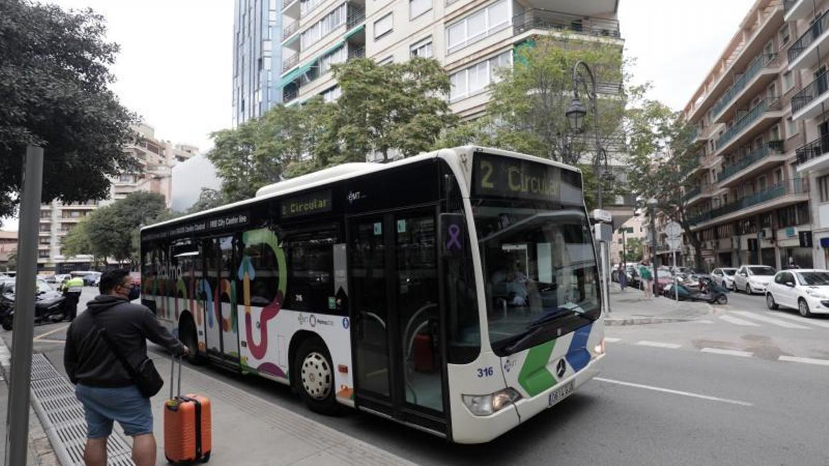 Un autobús de la EMT en Palma.