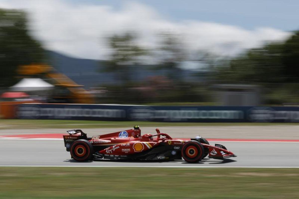 Carlos Sainz, al volante del Ferrari en el GP de España